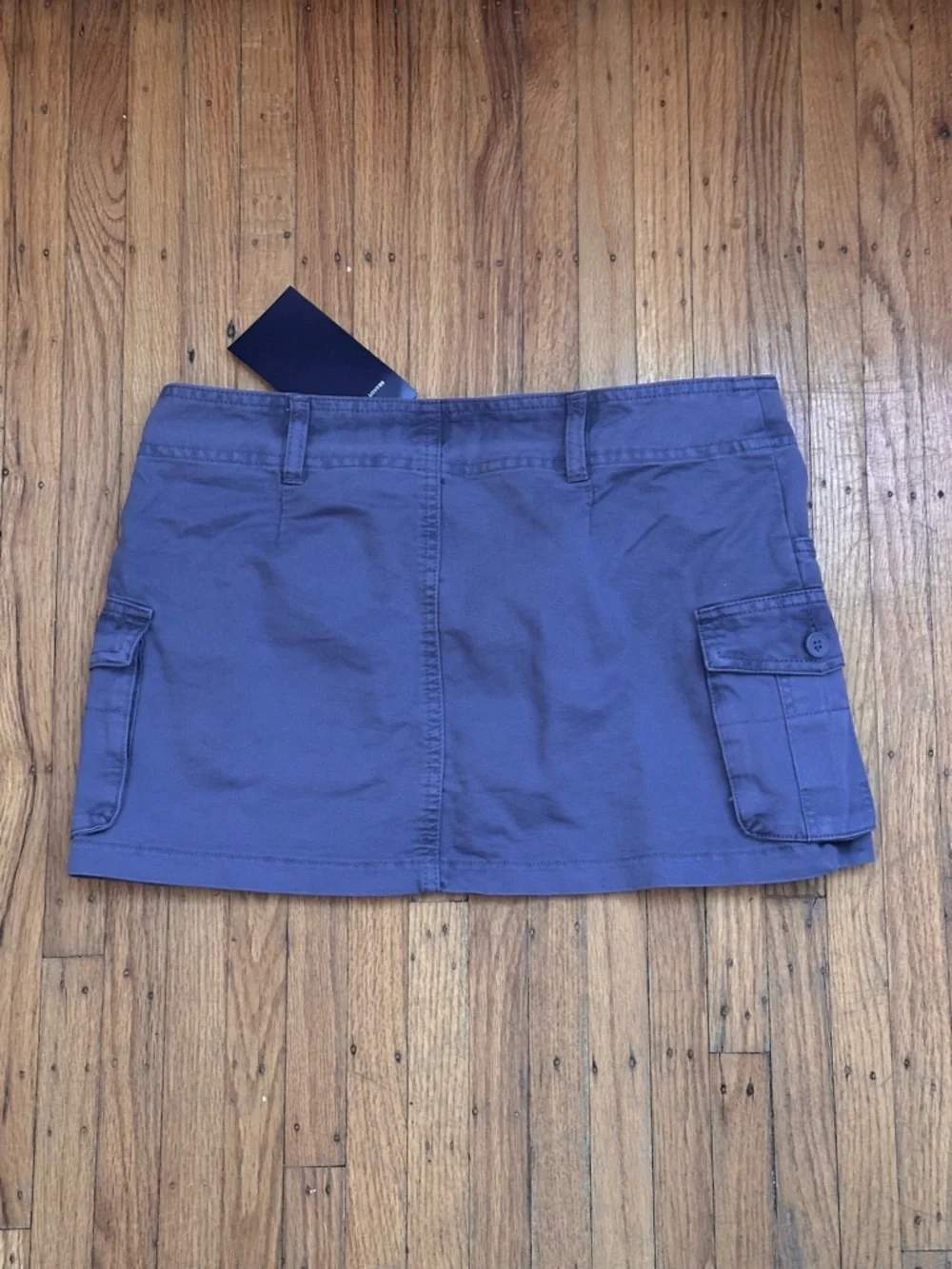 Brandy Melville Mini Cargo Skirt - Picture 2 of 3